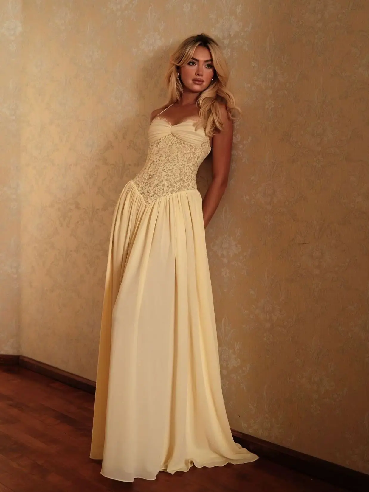 Vestido Largo Elegante de Gasa con Cuello Halter para Mujer, Vestidos Maxi Plisados con Corsé de Lujo, Vestidos Formales para Fiesta de Noche, Invitadas de Boda, Bailes de Graduación 2026