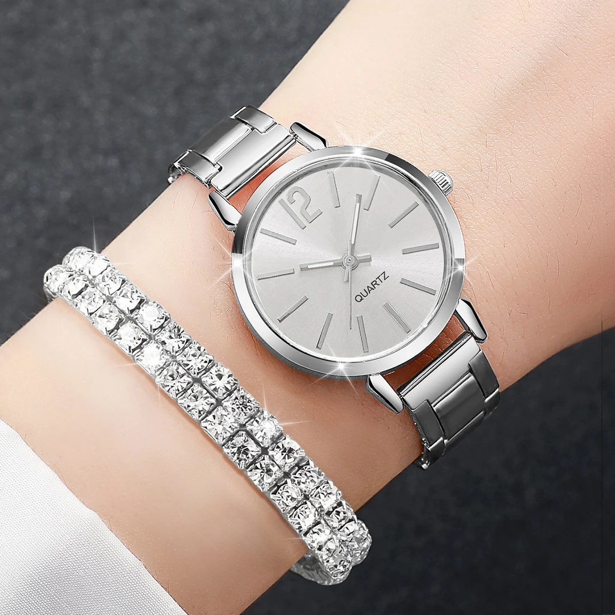 6 unids/set reloj de mujer moda banda de acero relojes de cuarzo conjunto de pulseras de diamantes (sin caja)