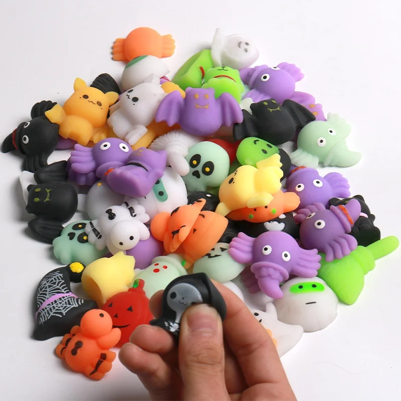 Juego de 10-30 piezas de juguetes blandos Mochi de Halloween, recuerdos para fiestas de Halloween, dulces no comestibles para Halloween, suministros para fiestas