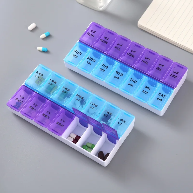 Caja de medicamentos portátil de doble fila, pequeña, de gran capacidad para siete días a la semana, con 14 compartimentos y tapa abierta para almacenamiento de medicamentos.