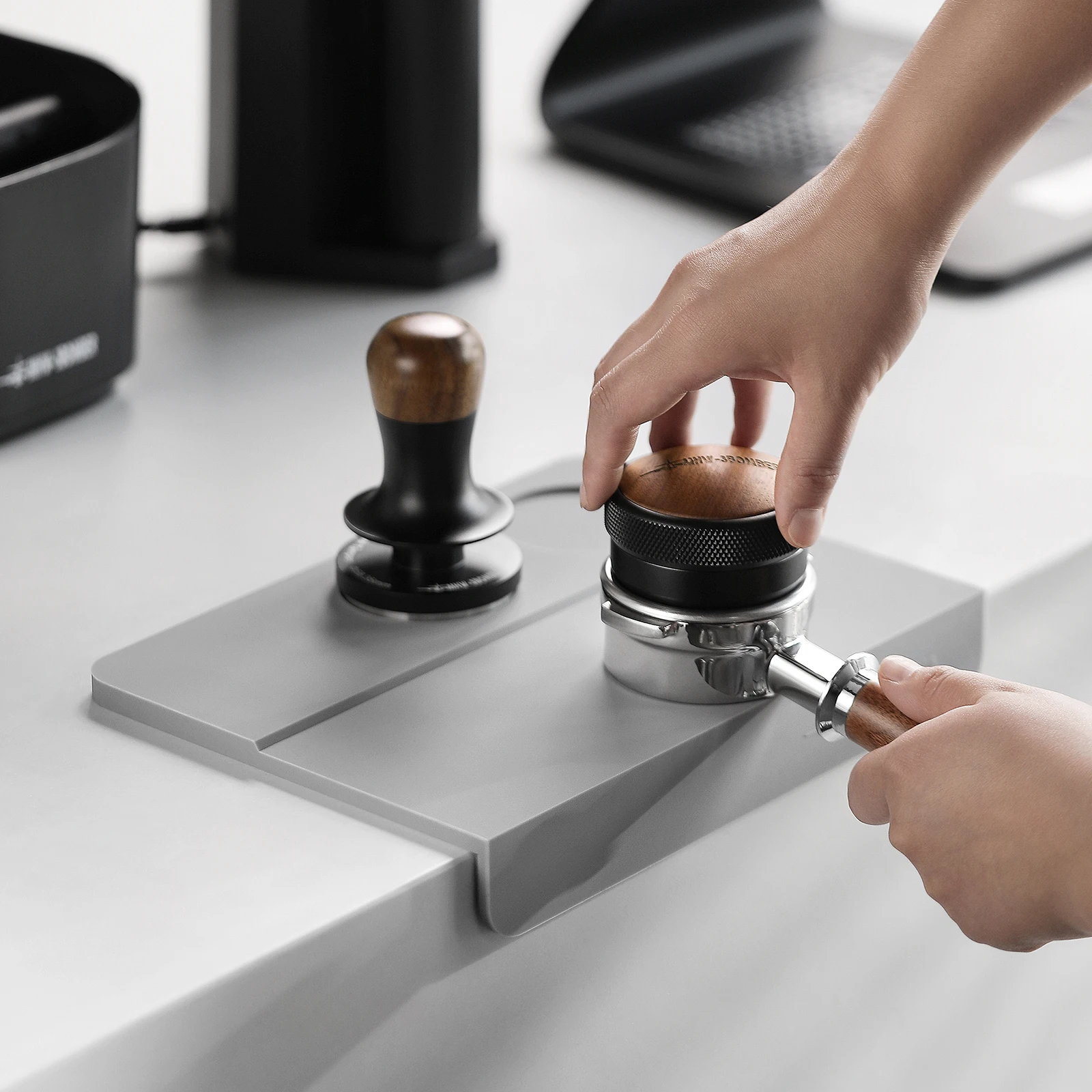Estación de compactación de café de silicona MHW-3BOMBER, estera de manipulación de polvo para Espresso, almohadilla de protección para mesa, accesorios de cocina, herramientas de Barista