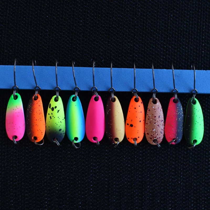 1 señuelo de pesca tipo cuchara giratoria, 2.2cm/1.4g, con anzuelo único y lentejuelas metálicas, señuelo artificial para trucha, lucio y lubina, aparejos de pesca