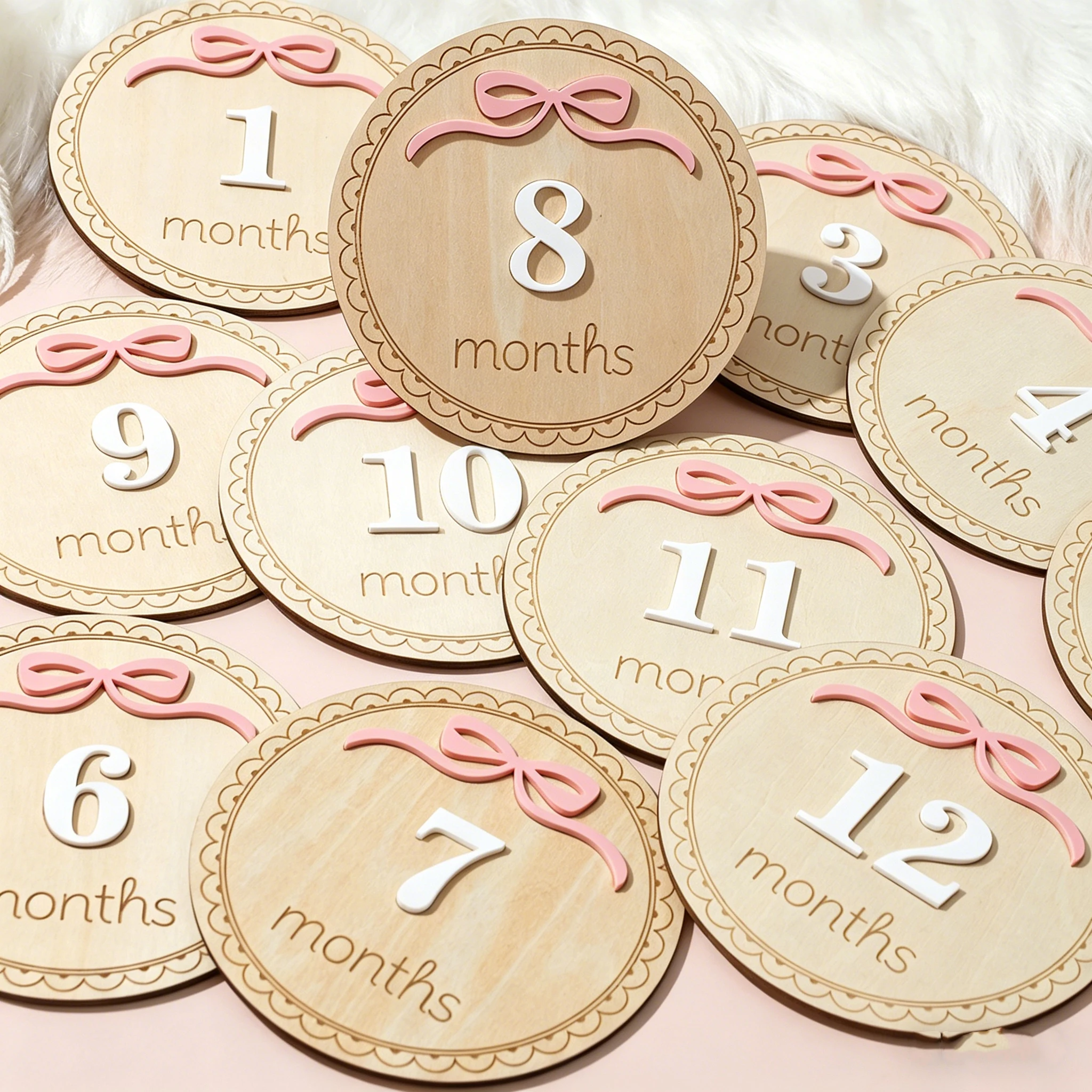 Ylsteed Discos de Madera para Fotografía de Recién Nacidos de 1 a 12 Meses, con Lazo Rosa, Tarjetas de Recuerdo con Fotos Grabadas en 3D, Regalo para Baby Shower -HD