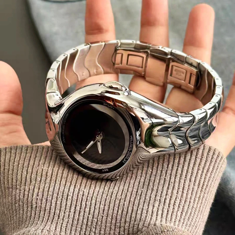 Reloj digital Y2K para hombre con tecnología retorcida, reloj de pulsera de cuarzo de metal único con pantalla dual, estilo vintage futurista