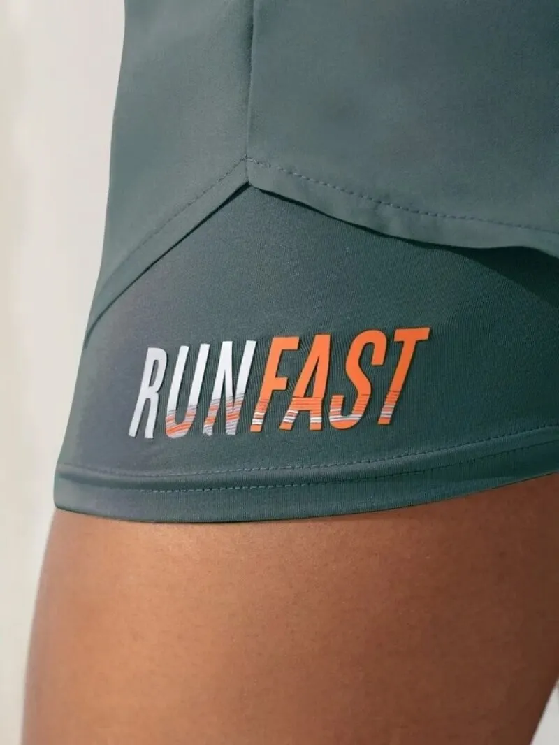 Pantalones cortos de yoga de talle alto para mujer con pantalones cortos elásticos para correr con control de proximidad, pantalones falsos de dos piezas