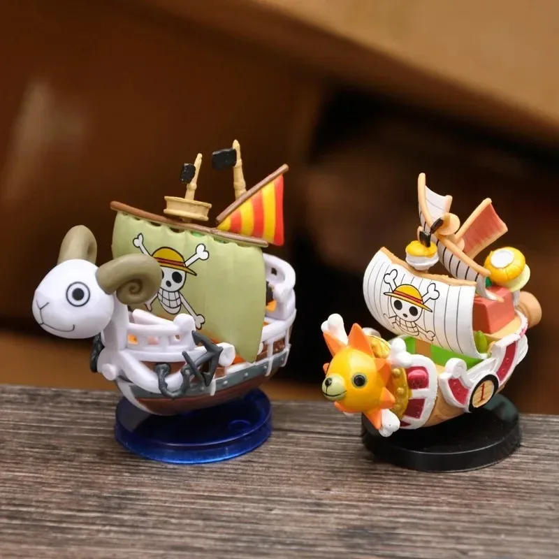 One Piece Thousand Sunny Going Merry Barco Pirata de PVC, Miniatura de Coche, Adorno de Escritorio de Anime, Modelo Coleccionable, Regalo