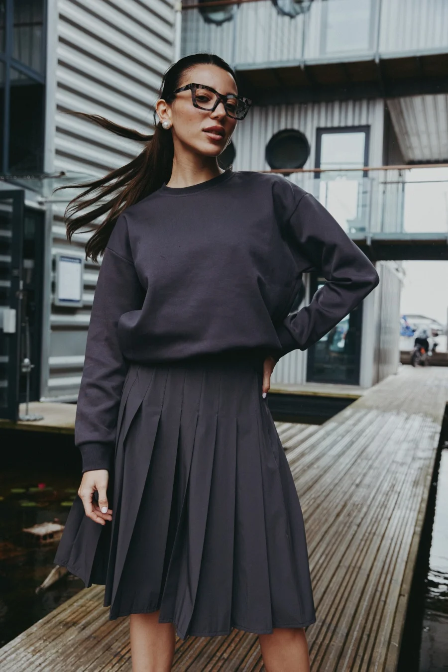 AS AW25 ropa deportiva de gran tamaño a la moda + falda plisada de secado rápido cubierta hasta la rodilla conjunto de ropa de mujer