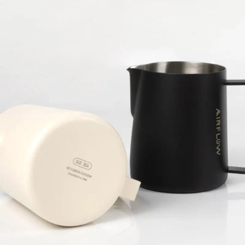 Taza de café Latte Art de acero inoxidable de 400ml/600ml, jarra de leche de doble escala, taza de leche de espuma de leche con boca puntiaguda, herramienta de arte Latte Barista