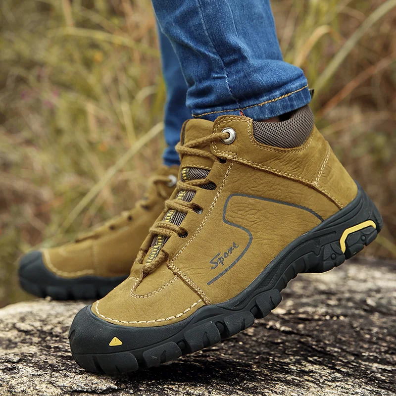 Zapatos de exterior de cuero genuino para hombre, Botas de senderismo impermeables, zapatos de escalada de montaña para invierno