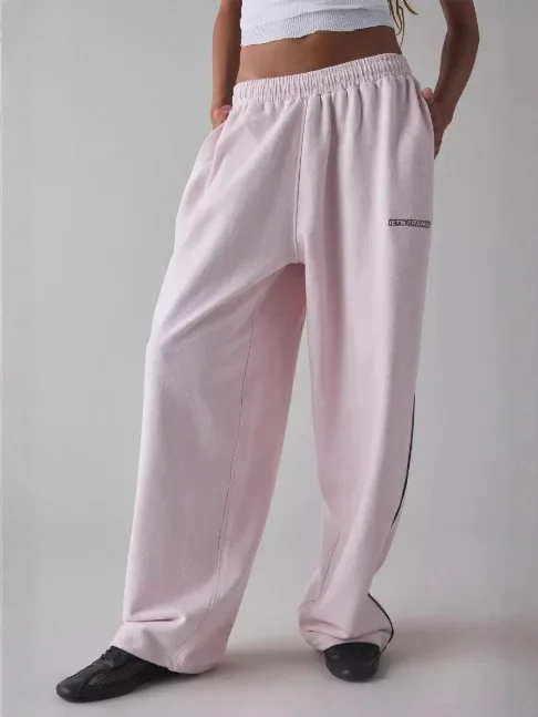 M6067 Pantalones de pierna recta de estilo informal de moda sueltos bordados pantalones largos deportivos de moda que combinan con todo