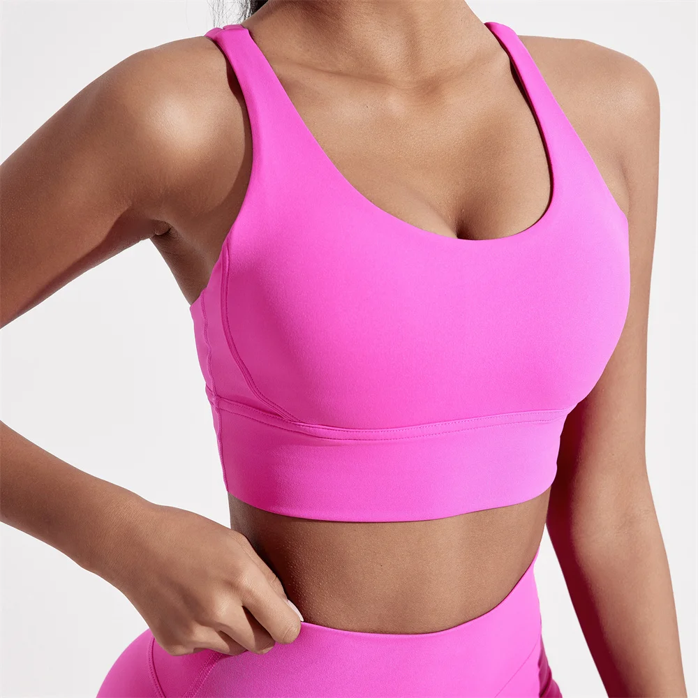 Sujetador deportivo de Color sólido para mujer, top suave y ajustado, entrenamiento integral, trote, gimnasio, yoga, ropa interior, espalda cruzada con almohadilla para el pecho