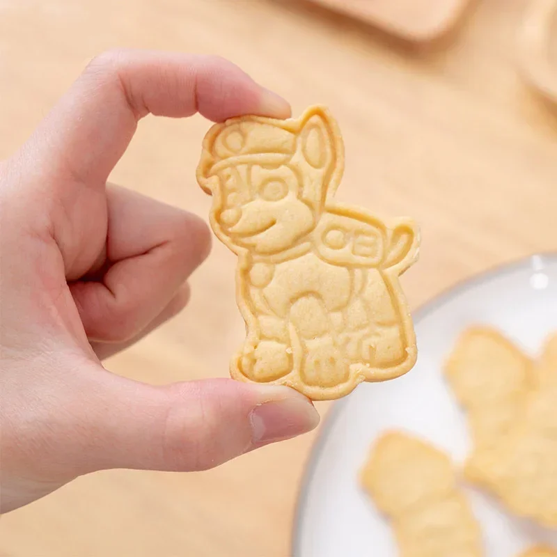 Herramientas para pasteles de la patrulla canina, figura de Anime, Chase Skye, molde para galletas, glaseado, galletas, molde de prensa, cortador, herramientas de plástico para hornear DIY