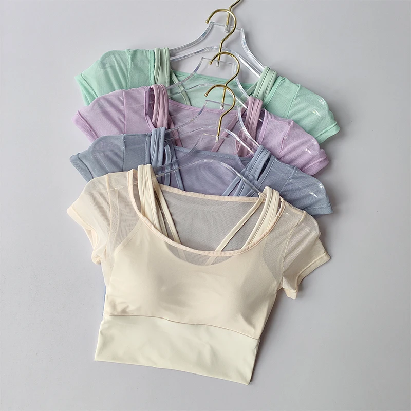Traje de entrenamiento de Pilates para mujer, traje de Yoga con cojín para el pecho, Top de secado rápido, sensación de alta gama, deportes de manga corta, transpirable