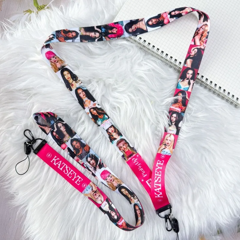 Correa para Teléfono con Diseño de Anime KATSEYE, Correa de Mano Ajustable con Estampado Lindo, Correa de Muñeca Portátil para Teléfono Móvil, Llaves, Bolsa, Regalo