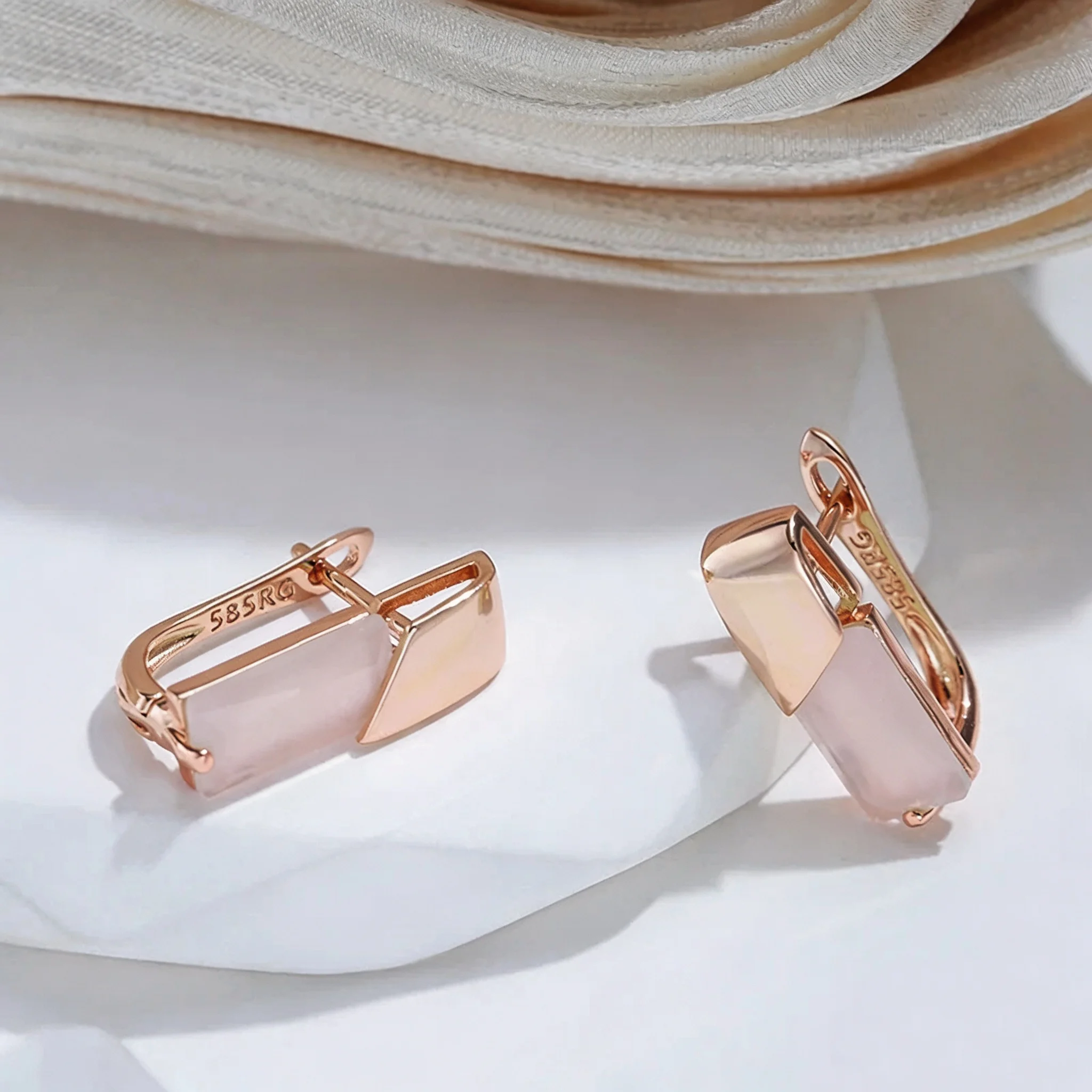 Wbmqda, pendientes cuadrados simples de 19x6mm con piedra rosa para mujer, Color oro rosa 585, regalos de joyería de circón de alta calidad para uso diario