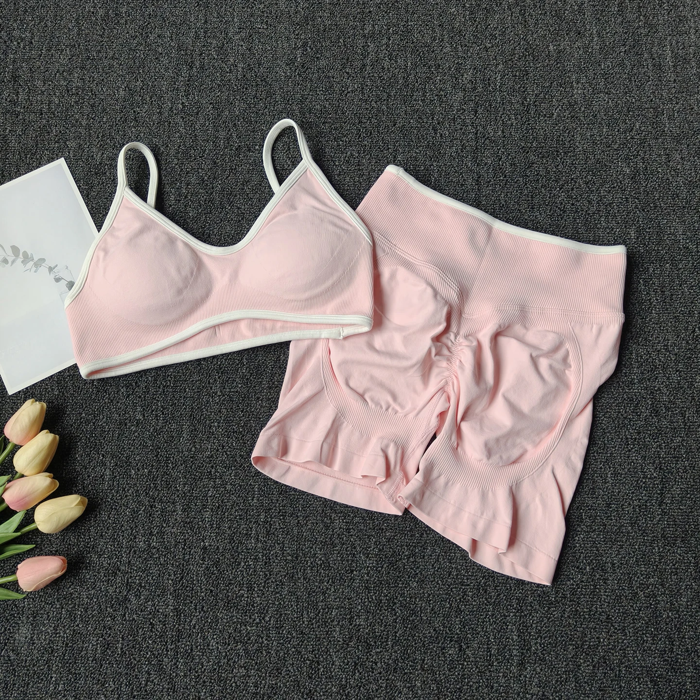 Traje de Yoga melocotón para glúteos para mujer, sujetador sin costuras con tirantes para gimnasio, cintura alta, levantamiento de cadera, pantalones cortos ajustados para el vientre, conjunto de Fitness