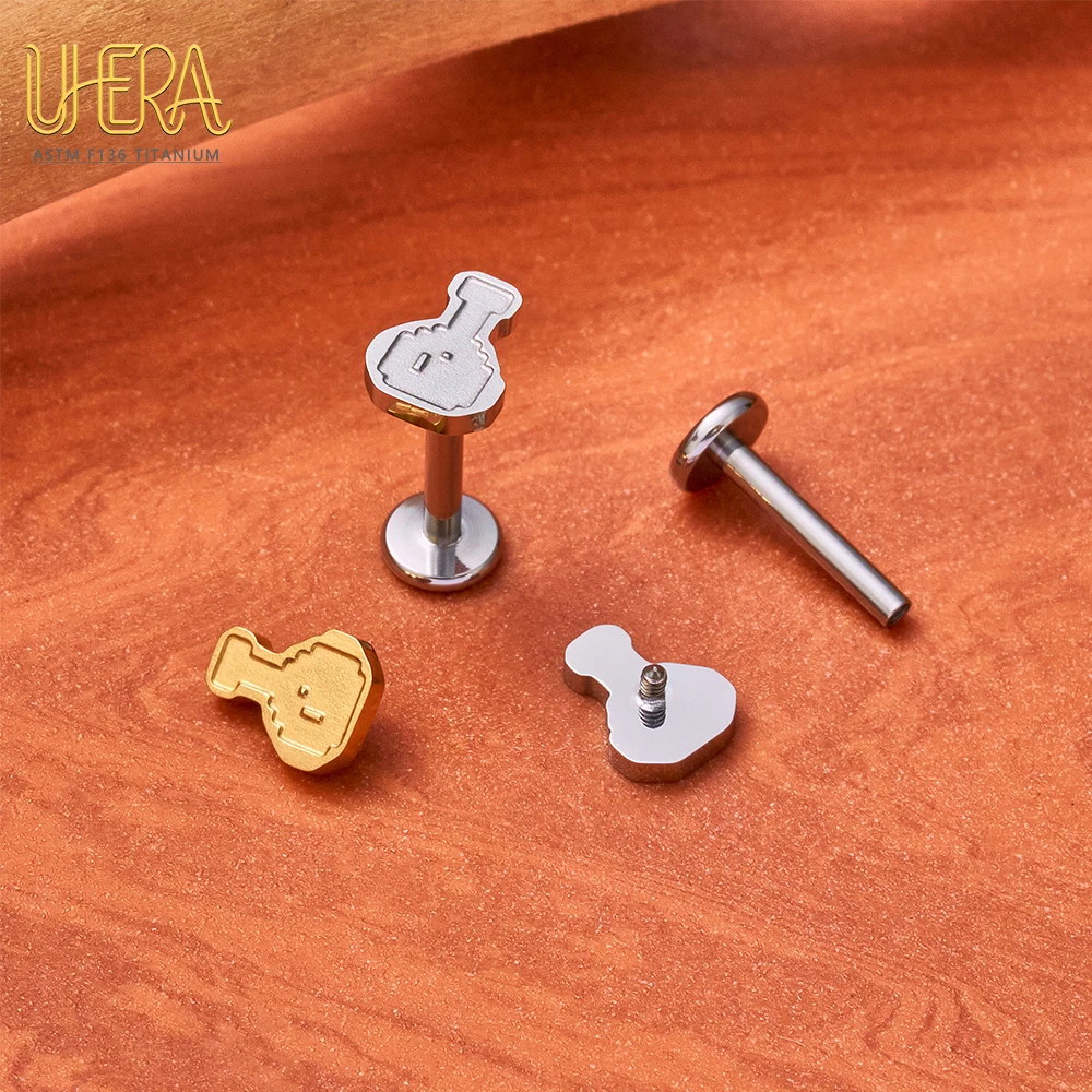 Piercing de Titanio ASTM F136 G23 con Diseño Gráfico Pixelado, Rosca Interna, para Tragus, Hélix, Cartílago, Oreja, Labio y Cuerpo
