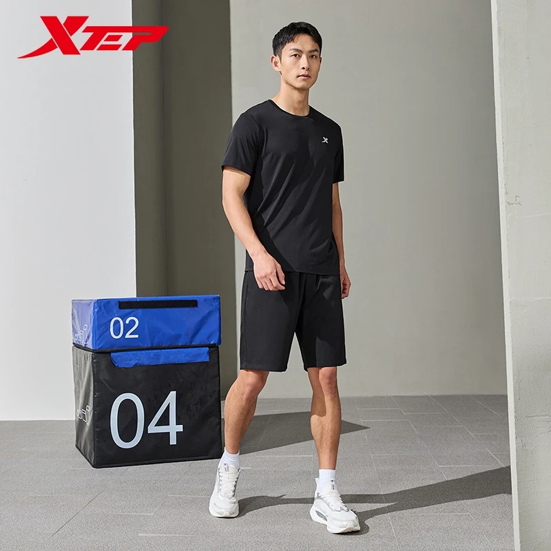 Xtep-traje deportivo de manga corta para hombre, traje deportivo de secado rápido, Tops y pantalones para exteriores que absorben el sudor, 876229A70176