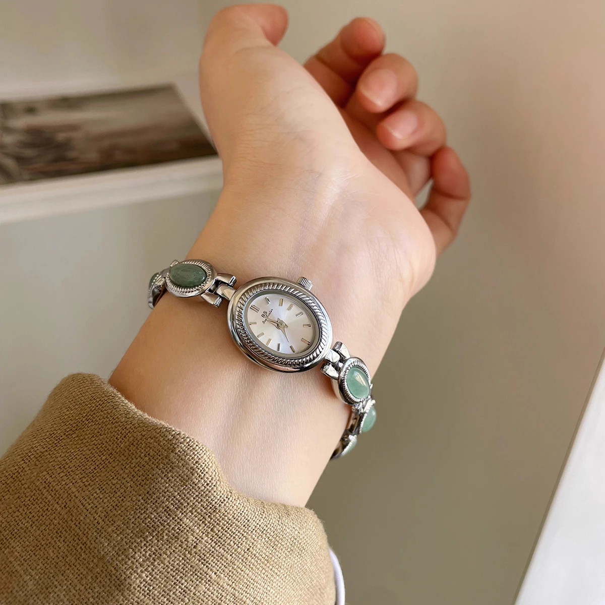 Relojes de lujo de alta gama para mujer, joyería verde elegante, pulsera de cuarzo de Jade, reloj de pulsera, regalo para mujer, reloj de vestir a la moda