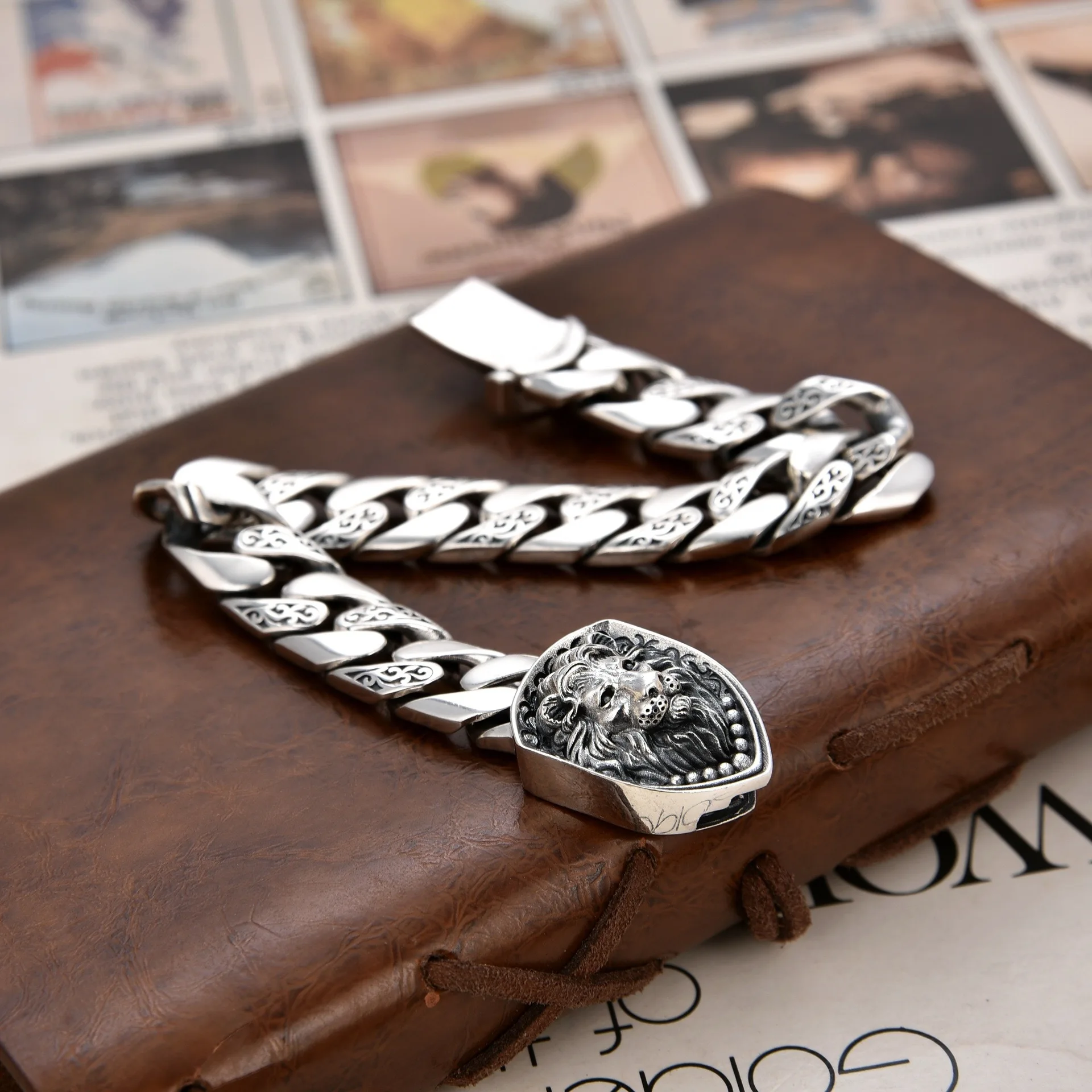 Precio de fábrica S925 pulsera de plata esterlina dominante pulsera de tanque de León espléndido joyería vintage de moda regalo exquisito