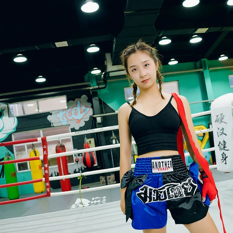 Pantalones cortos Muay Thai con lazo de satén, pantalones cortos de lucha para Kickboxing, pantalones cortos de entrenamiento para jaula de boxeo, ropa de combate para mujeres y niños, ropa de artes marciales MMA