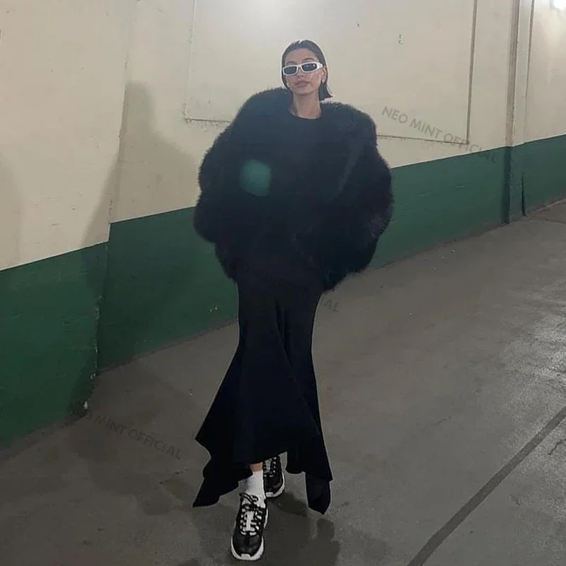 Neo Mint marca pasarela moda icónica con capucha Batwing abrigo de piel sintética mujeres Chic invierno Hailey Bieber abrigo peludo chaqueta de piel de zorro