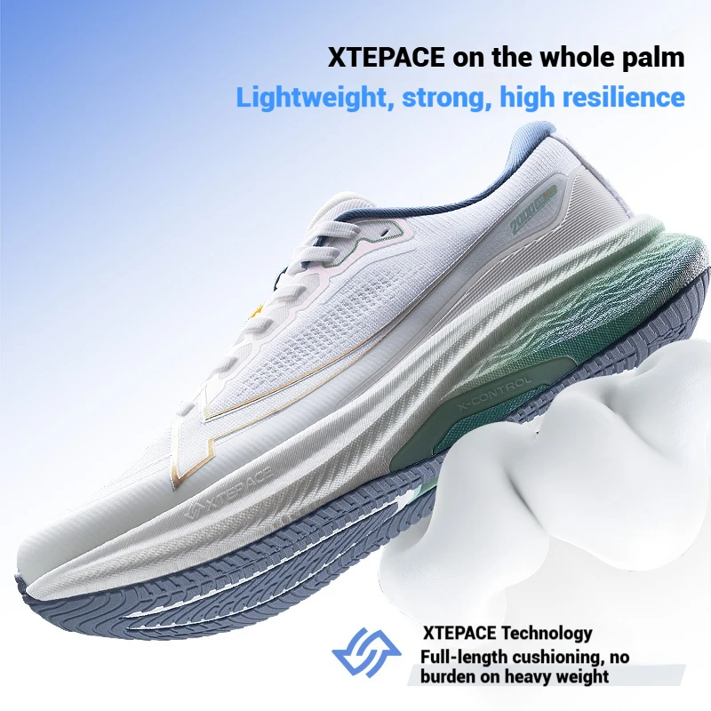 Xtep 2000km Plus zapatillas para correr 2025 nueva primavera ligeras antideslizantes resistentes al desgaste zapatillas de entrenamiento para correr para hombres 875319110001
