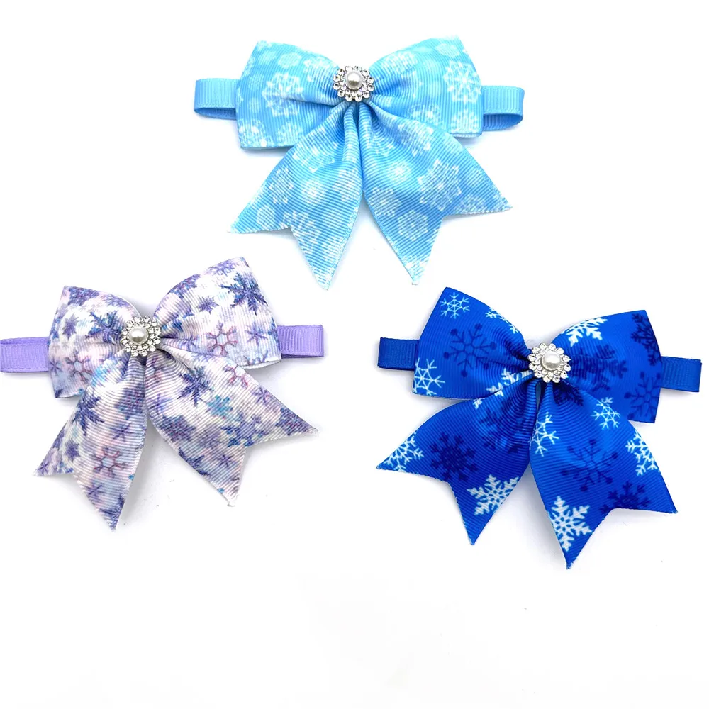 50/100 Uds. Pajarita para perros pequeños de estilo invernal, producto de aseo para perros, pajaritas para perros con copos de nieve, productos de aseo, accesorios para perros pequeños