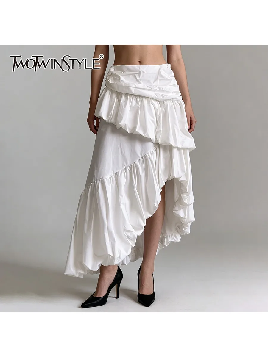 TWOTWINSTYLE Falda Irregular con Parches y Pliegues para Mujer, Cintura Alta, Holgada, Minimalista, Ropa de Moda Femenina, Nueva Colección 2026