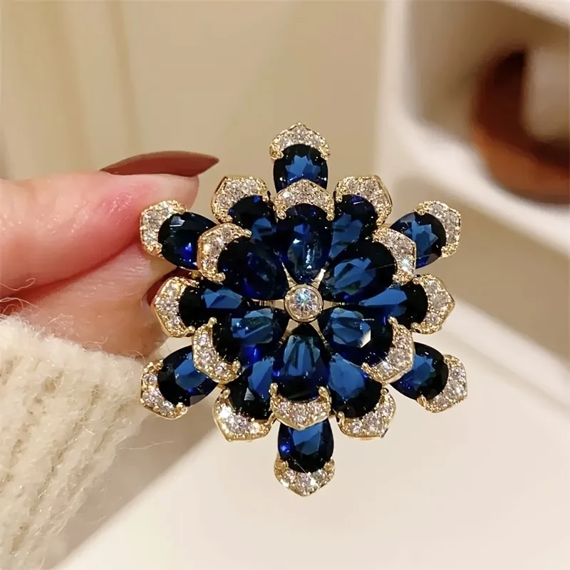 Broche de lujo azul con flores multicapa, pin de solapa con flor llena de pedrería, elegante pin para traje, abrigo y bufanda de mujer
