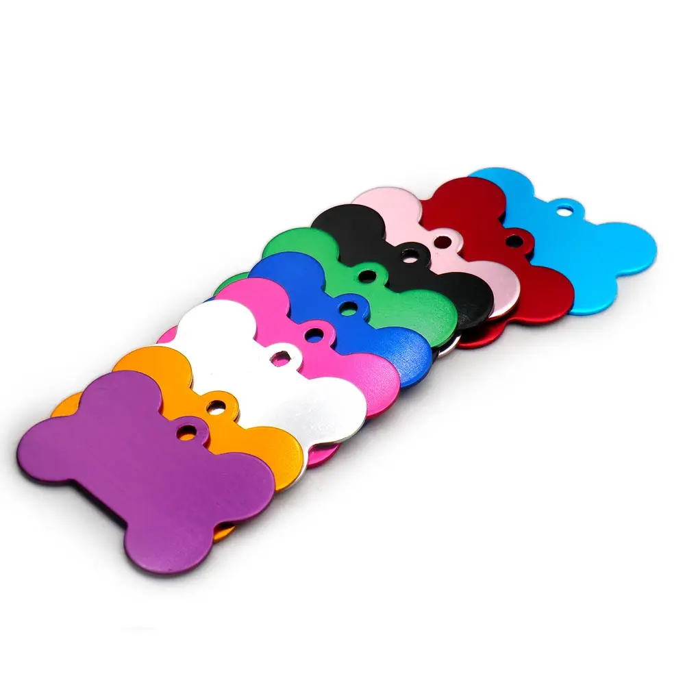 Venta al por mayor de 100 piezas de etiquetas de identificación para perros, etiquetas de hueso grabadas con láser, placas de nombre personalizadas, etiquetas de identificación con nombre personalizado, colgantes para perros, etiquetas para mascotas.