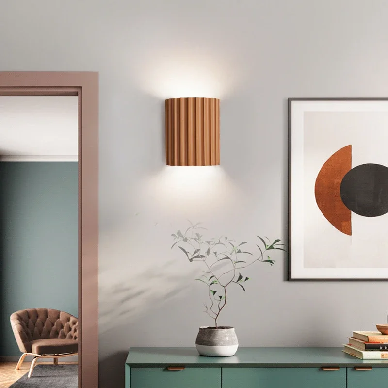 Lámpara de pared de resina moderna de estilo nórdico, iluminación de pared interior, lámpara de noche para dormitorio, decoración de fondo para el hogar, luz de pared de salón