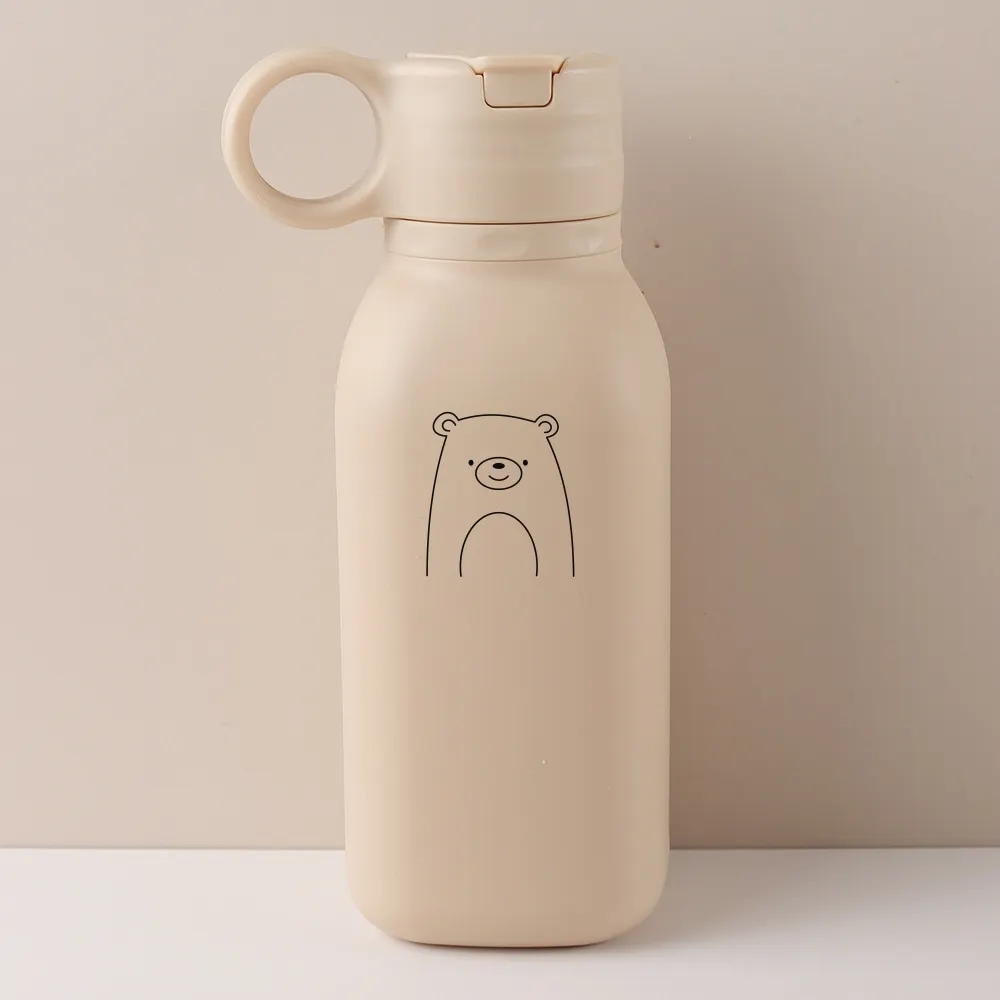 Taza con pajita de silicona con nombre personalizado de 450ML, botella de agua con patrón de dibujos animados personalizada, botella de agua deportiva a prueba de fugas para niños y adultos