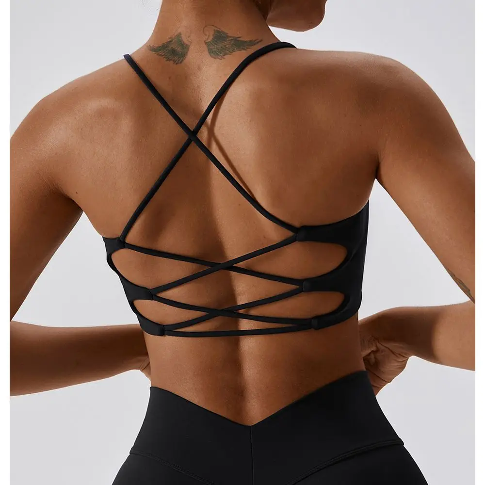 Sujetador deportivo de Color liso en forma de U con múltiples correas y espalda cruzada para mujer, Top para gimnasio, Yoga, atlético, entrenamiento ajustado, Jog suave con almohadilla para el pecho