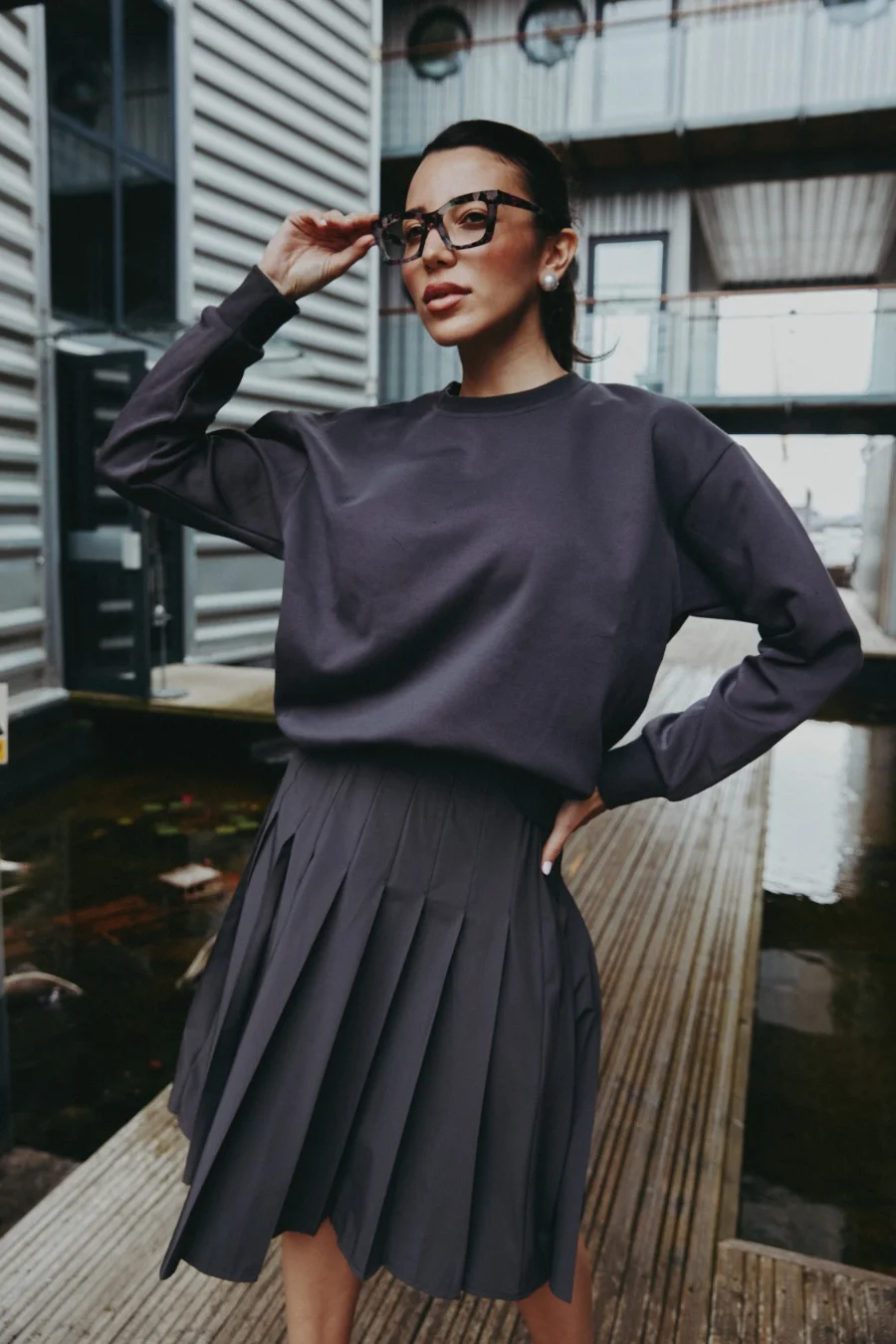 AS AW25 ropa deportiva de gran tamaño a la moda + falda plisada de secado rápido cubierta hasta la rodilla conjunto de ropa de mujer