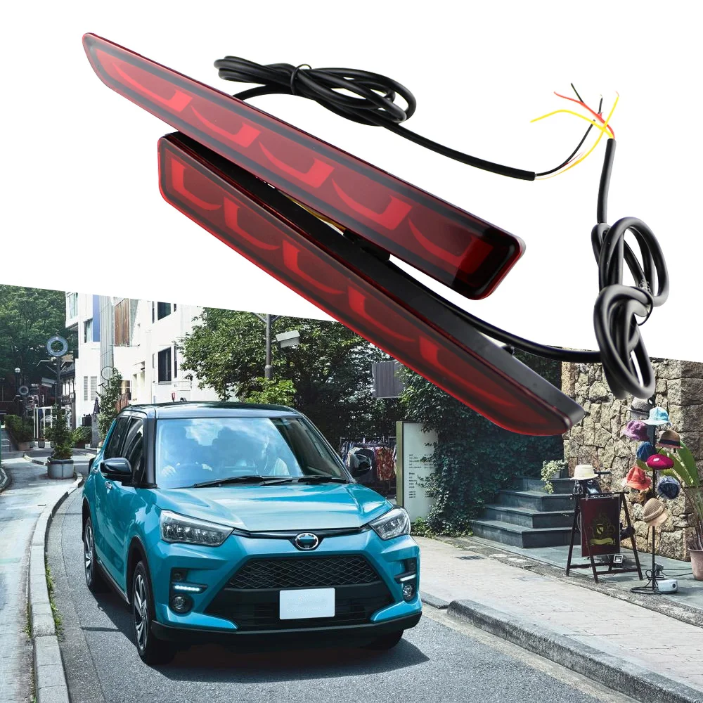Luz de parachoques trasero de coche para Toyota Raize 2019 2020 2021 2022 señal de giro dinámica LED lámpara de advertencia de freno Reflector 12V Accesorios
