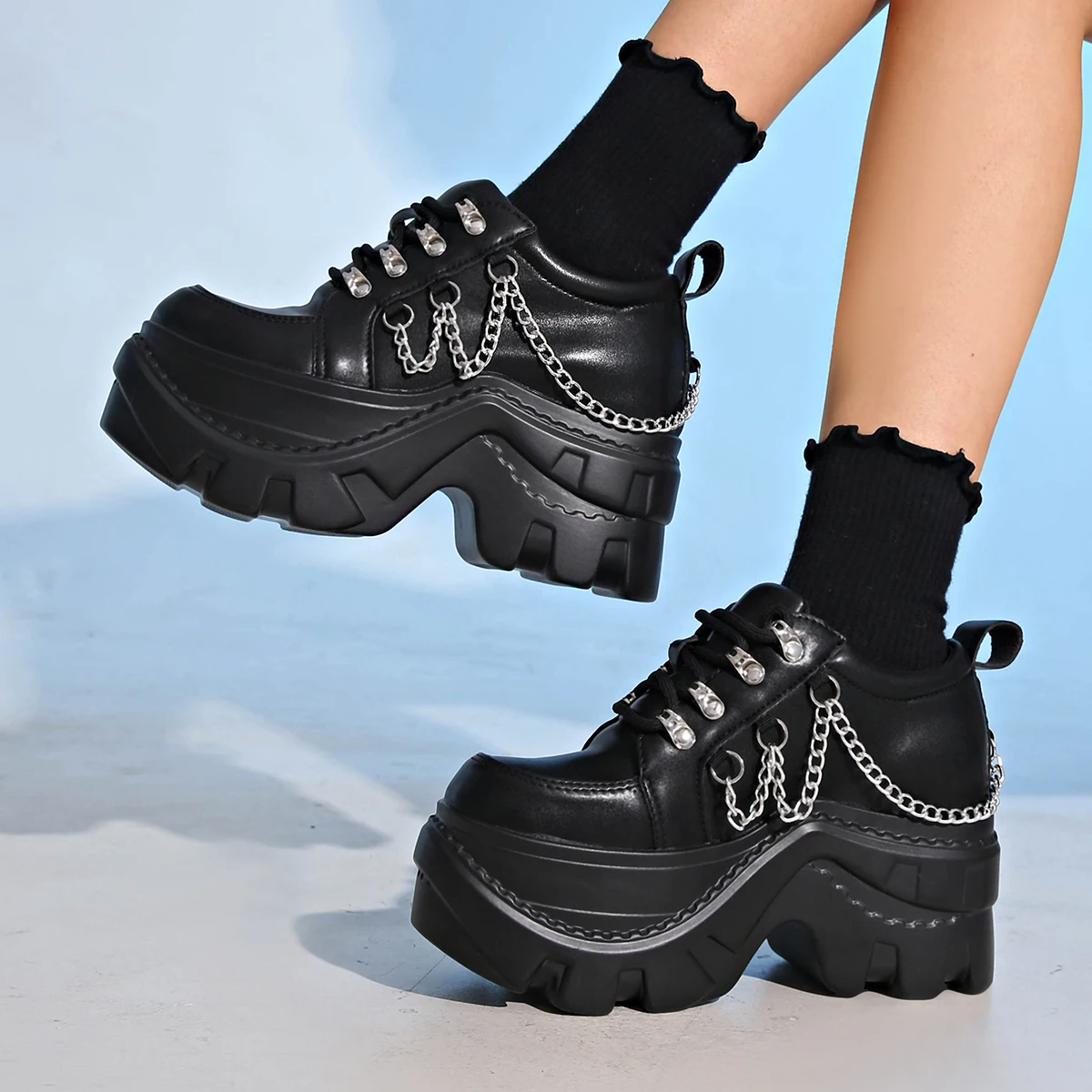 Zapatillas góticas Punk gruesas para mujer, zapatos deportivos con plataforma decorativa de cadena negra, zapatillas Punk antideslizantes de suela gruesa de talla grande