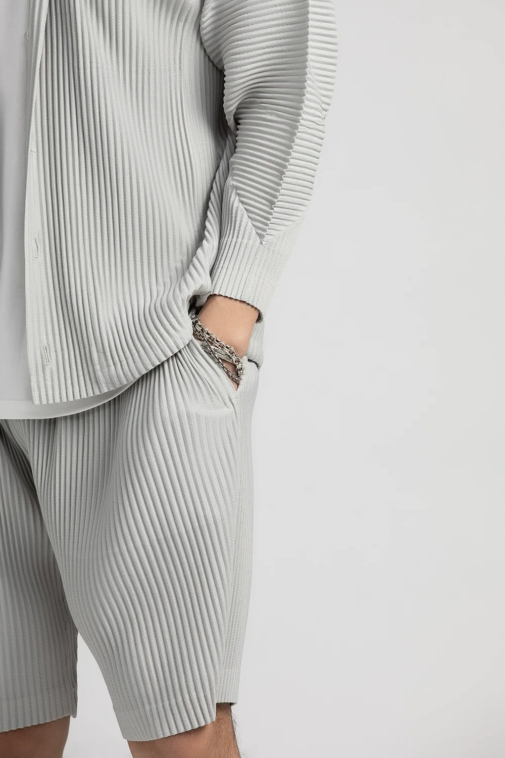 Miyake pantalones cortos plisados para hombre, pantalones de cinco puntos, pantalones deportivos casuales holgados, pantalones plisados japoneses