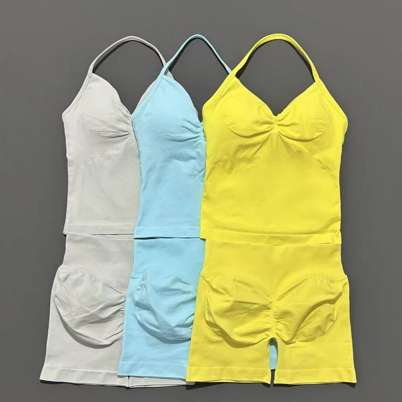 Conjunto Deportivo de 2 Piezas para Mujer: Top de Yoga sin Espalda y Shorts Scrunch de Cintura Alta Sin Costuras - Ideal para Gimnasio y Entrenamiento