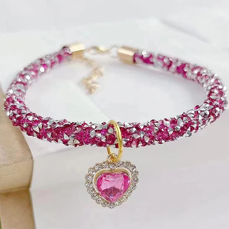 Collar ajustable para mascotas, Collar de perro y gato con colgante de corazón de circonita de diamante, joyería de lujo, collares de Metal para cachorros, accesorios para perros