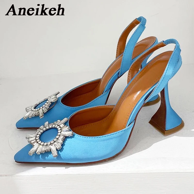 Marca Aneikeh, tacones altos de seda para mujer, tacones altos con Nudo de mariposa de cristal de lujo, zapatos puntiagudos de verano, zapatos de tacón triangular para novia