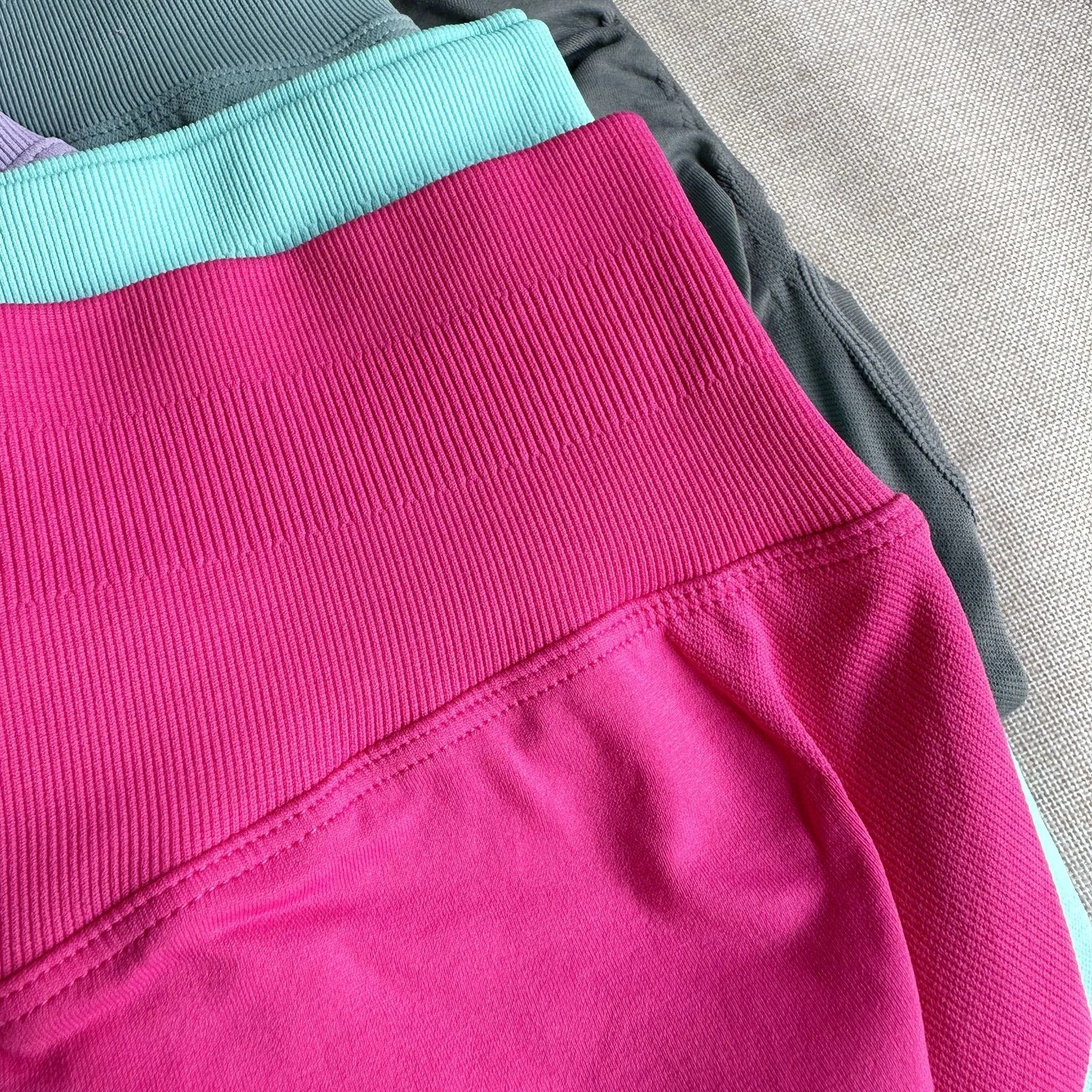 Mallas deportivas para mujer, pantalones largos de Yoga sin costuras, mallas deportivas de banda baja, mallas para comprimir las caderas, pantalones de entrenamiento para gimnasio