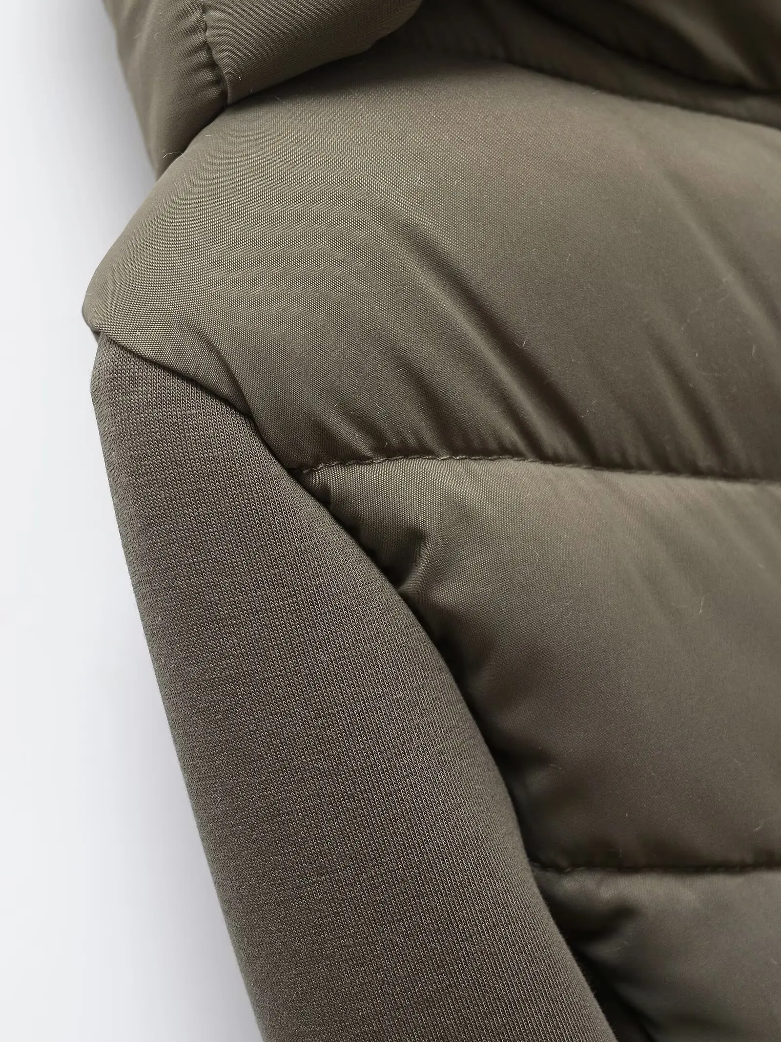 Otoño Invierno 2026, Chaquetas Elegantes de Algodón con Capucha y Diseño Patchwork para Mujer, Abrigos Deportivos Ajustados y Cálidos en Verde Militar.