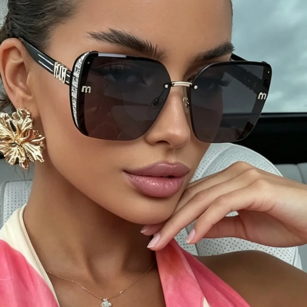 Gafas de Sol Cuadradas de Lujo Ligero con Letra M, de Moda, Talla Grande, para Mujer, para Viajes al Aire Libre, Gafas de Sol para Hombre, para Fiestas Urbanas, Lentes Modernas