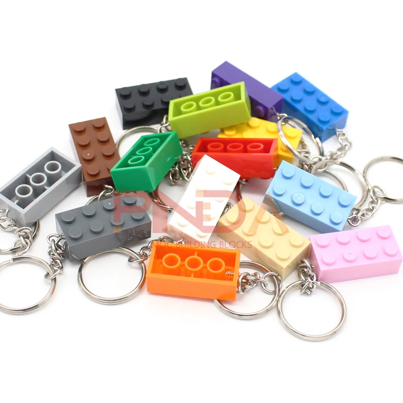 10 Uds. MOC 2x4 llavero bloques de construcción regalo creativo con ladrillo MOC llavero placa de ladrillos Compatible