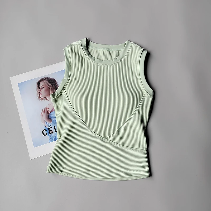 Chaleco deportivo de Yoga, sujetadores de nuevo estilo para mujer, estilo corto delgado con almohadilla para el pecho, traje de Fitness sin mangas de secado rápido para correr y Yoga