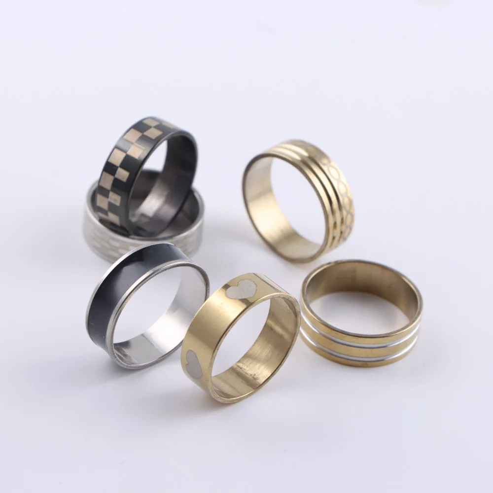 20 unids/lote anillos de amor de acero inoxidable a rayas con forma de corazón a la moda para hombres y mujeres, regalos de fiesta de estilo mixto, accesorios de joyería
