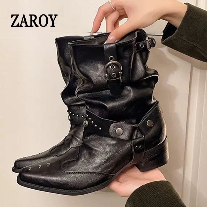 Botas Cortas Plisadas Estilo Punk ZAROY para Mujer, Tacones Cuadrados, Punta Puntiaguda, Caña Ancha, Botas Casuales Y2K con Hebilla y Correa, Botas de Motociclista