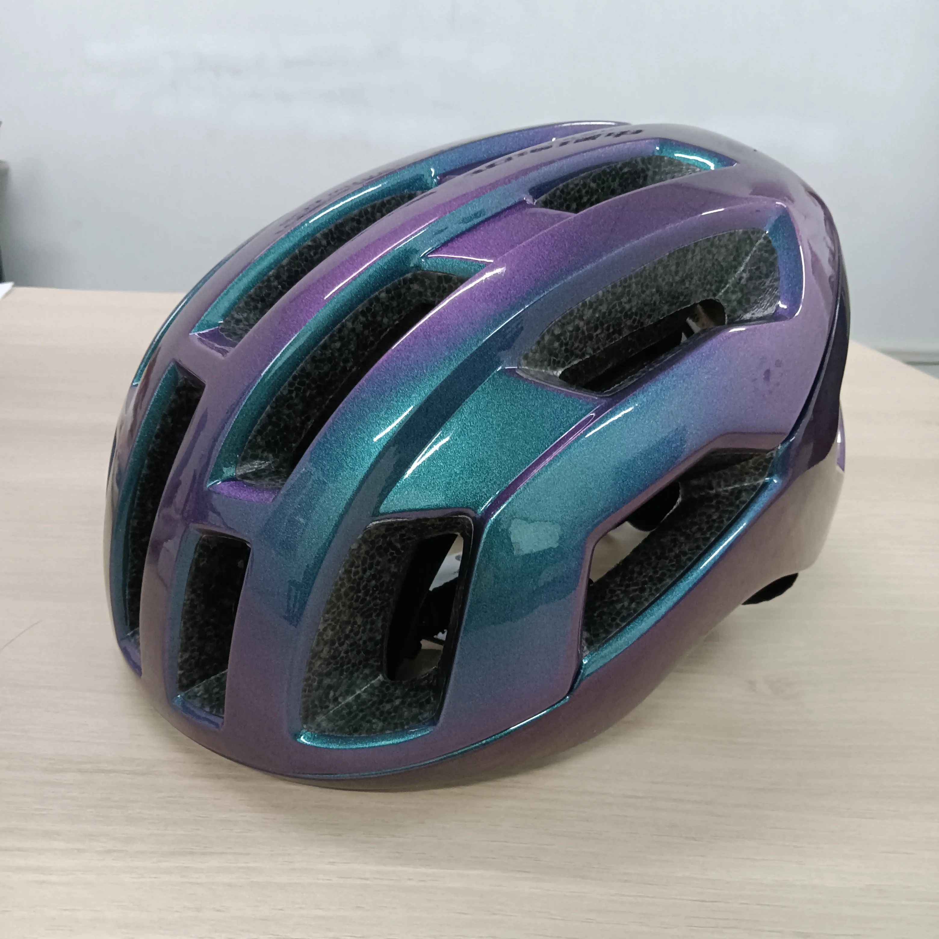 Casco de Ciclismo ultraligero para hombre y mujer, moldeado integralmente, para bicicleta de montaña y carretera, EPS, 54-60cm