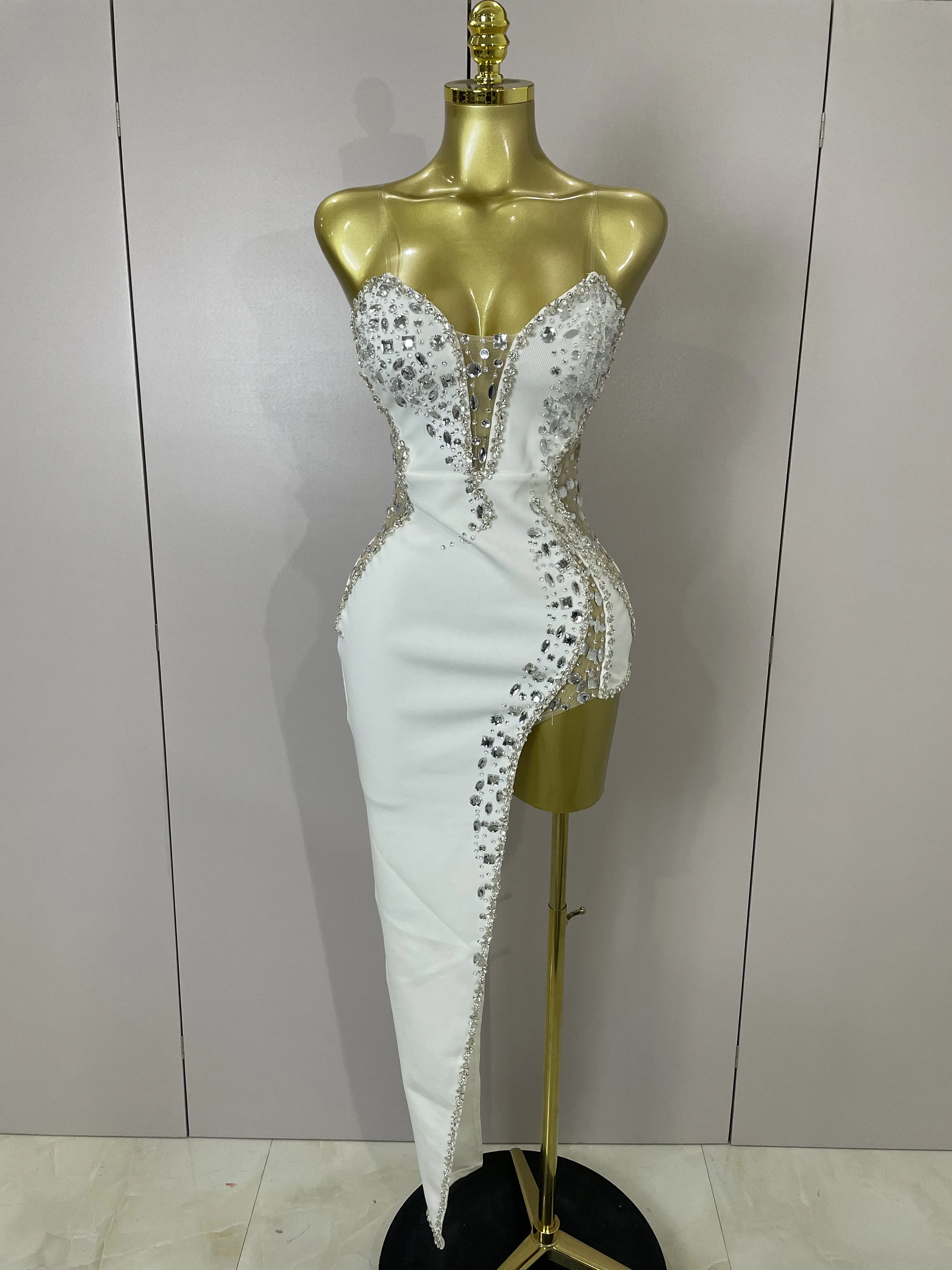 Lo más nuevo, Vestido largo sexi de alta calidad sin tirantes con diamantes de imitación brillantes, Vestido ceñido al cuerpo para mujer, Vestido de fiesta de noche a la moda para celebrar